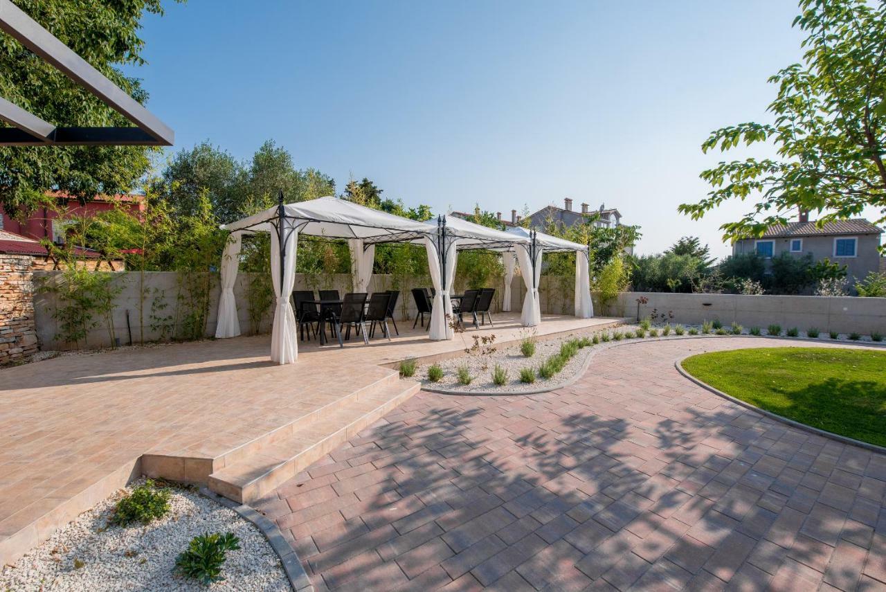 Villa Anja เปโรย ภายนอก รูปภาพ